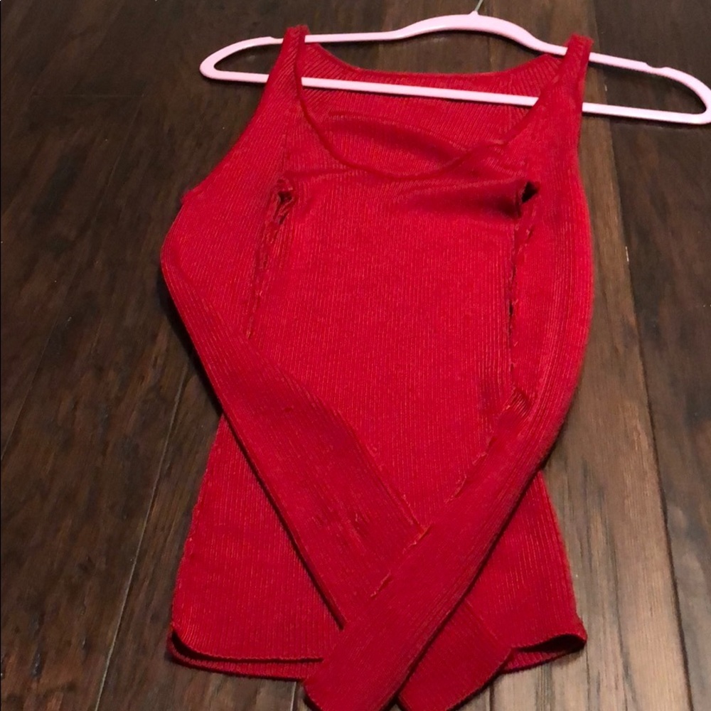 Top - Picture 2 of 2